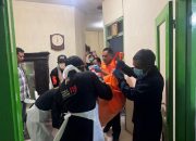Tanggapi Laporan, Polres Batu Olah TKP Penemuan Warga dengan Tidak Bernyawa di Dalam Rumah