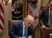 Donald Trump Sepakati Tarif 15 Persen untuk Barang Korsel, Ekspor AS Dibebaskan Bea Masuk