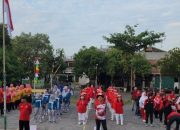 Semarak HUT RI, RW 08 Sukomulyo Gresik Gelar Upacara Bendera dan Hiburan