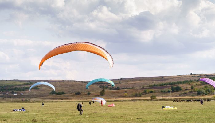 Aturan Adat Tengger Tegaskan Sanksi bagi Pelaku Paralayang di Bromo