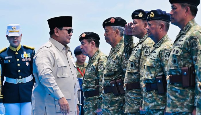 Penganugerahan Pangkat Kehormatan oleh Prabowo Dimeriahkan Demo Laut, Udara, dan Kekuatan Maritim Nasional