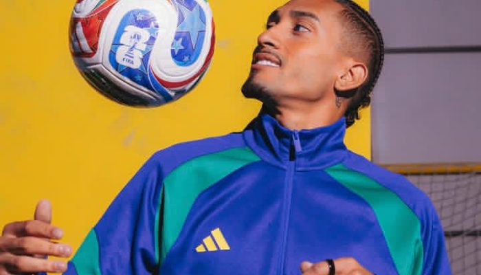 Dilirik MU, Raphinha Tetap Jadi Pilar Masa Depan Barcelona