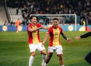 Go Ahead Eagles Gebuk Aston Villa: Aksi Dean James Curi Perhatian!