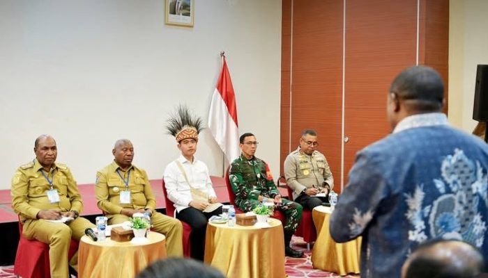 Gibran Rakabuming Raka Sentil Pusat: Papua Bukan Anak Tiri, Harus Jadi Prioritas!
