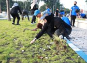 Wujudkan Sidoarjo ASRI, Ribuan ASN ‘Turun Gunung’ Bersihkan Alun-Alun