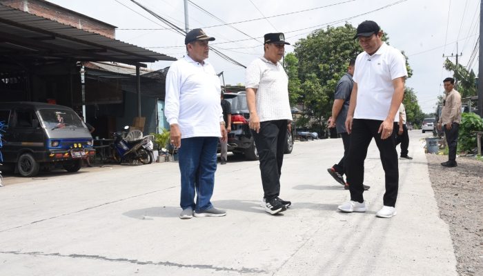 Percepat Pemerataan Infrastruktur, Bupati Sidoarjo Dorong Anggota DPRD Alokasikan Pokir untuk Betonisasi Desa